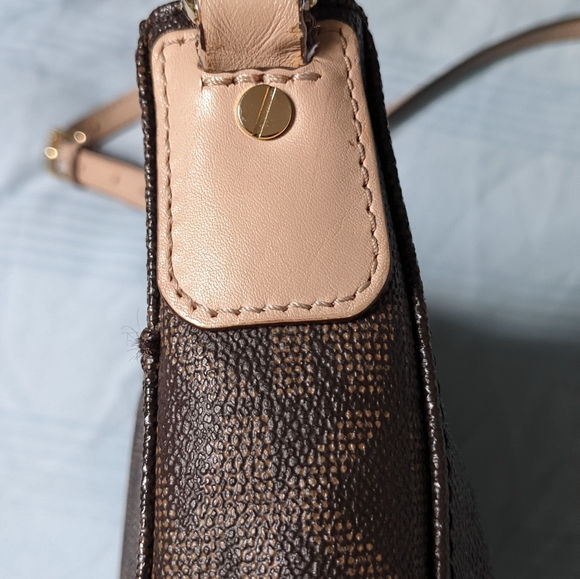 Michael Kors Jet Set Large Travel Logo Messenger Bag, Brown - Picture 5 of 10